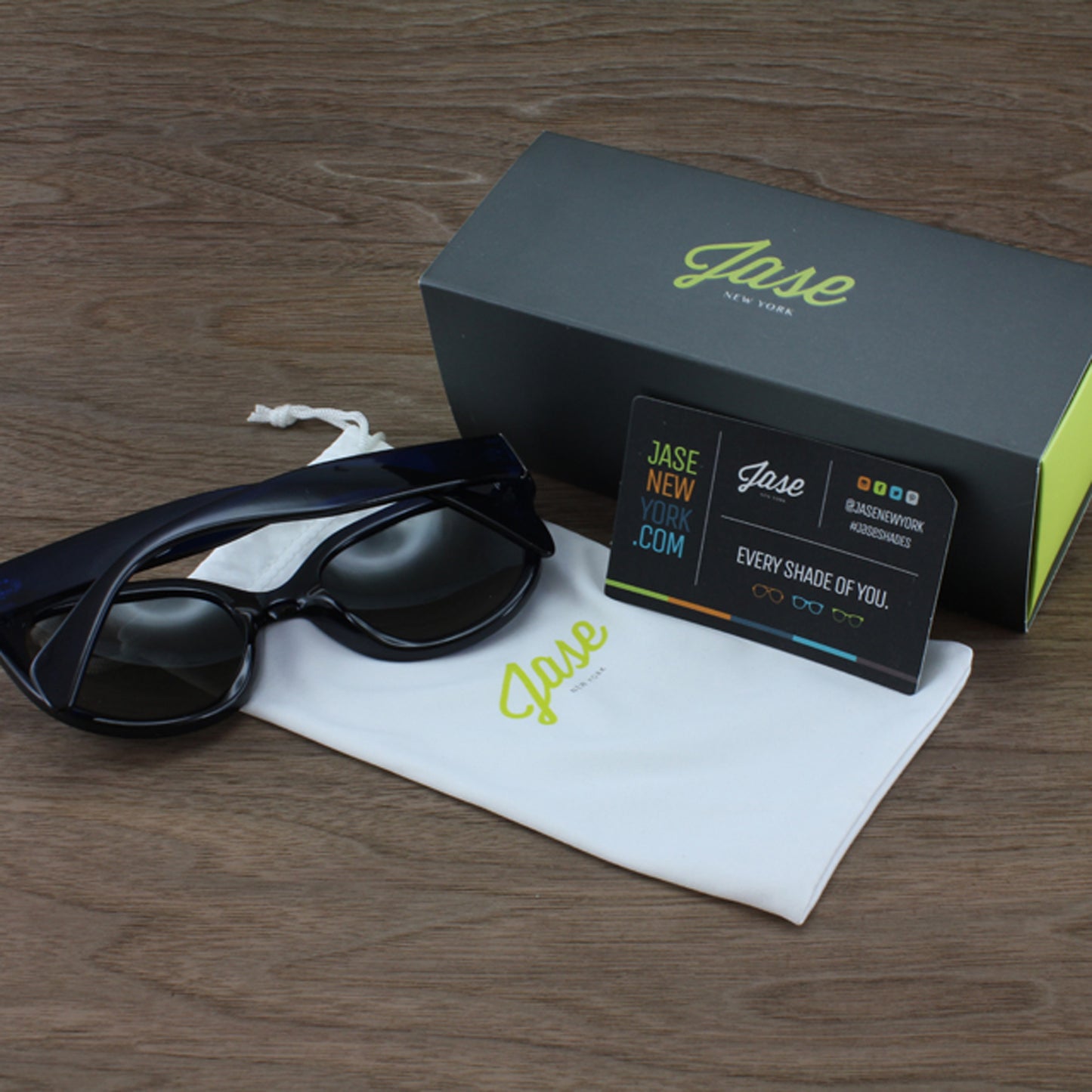 Retro Style Vintage Unisex Sunglasses