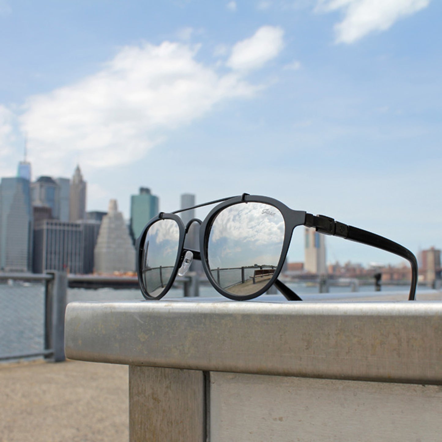 Oval Shape Sunglasses in Matte Black